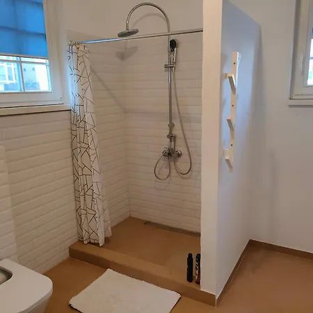 Ivavev Is Us Bythesea Mamaia 3*