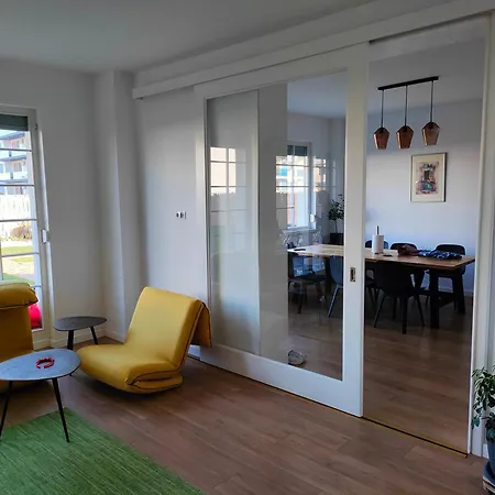Ivavev Is Us Bythesea Mamaia 3* Năvodari