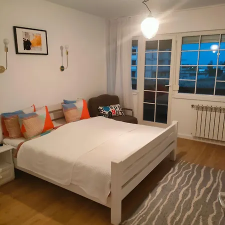 Ivavev Is Us Bythesea Mamaia 3*