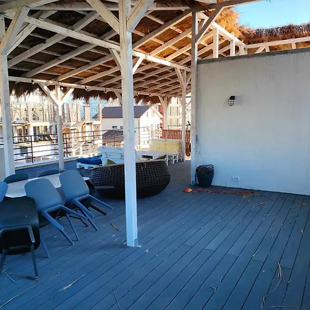 Ivavev Is Us Bythesea Mamaia Aparthotel